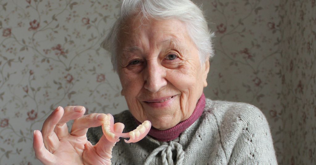 Read more about the article What Can You Eat After Getting Immediate Dentures? A Simple Guide to Healing and Comfort